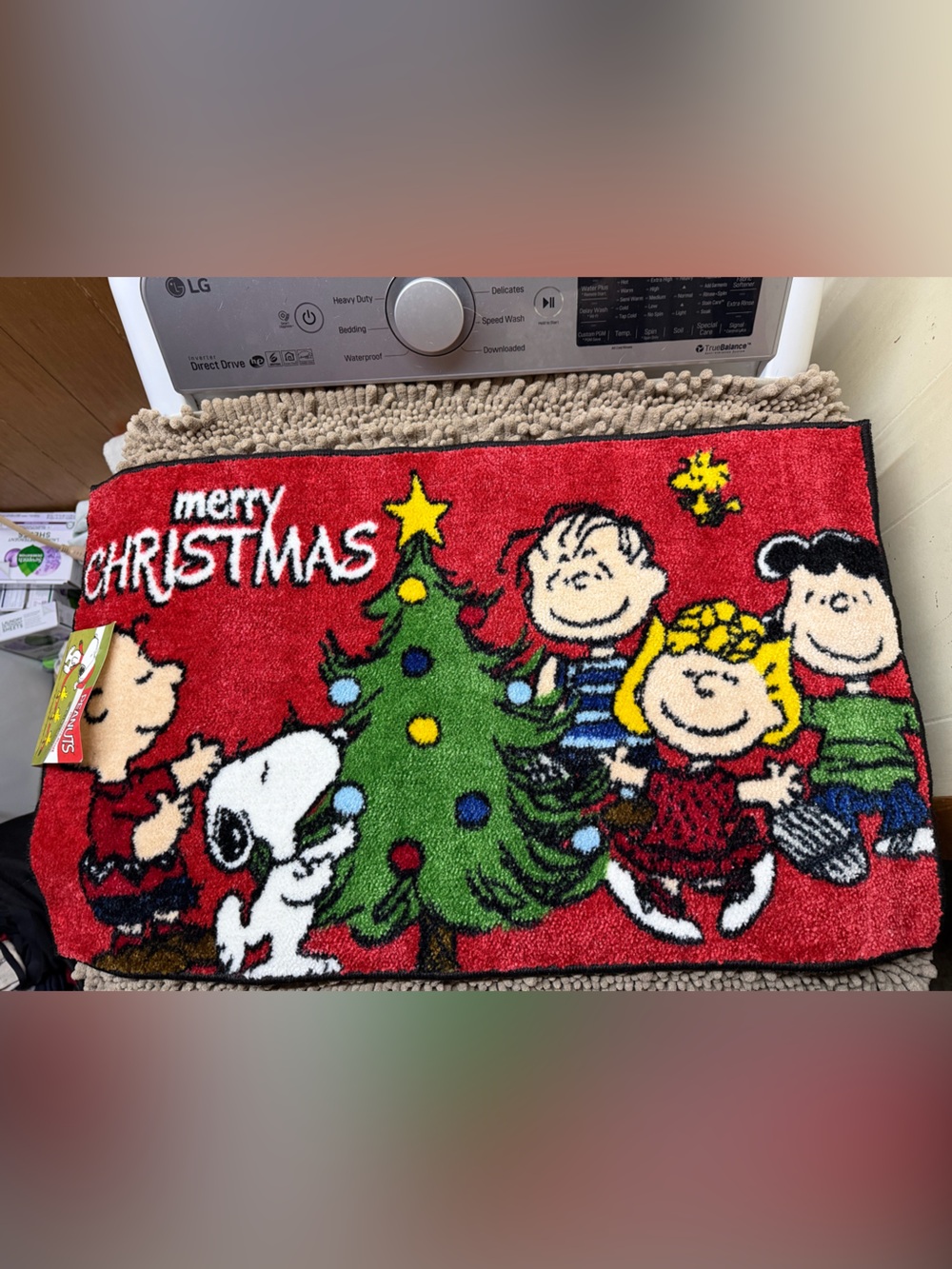 Peanuts Red Christmas Character door mat